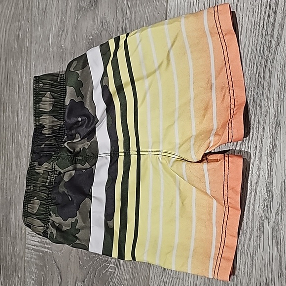 Old Navy Swim trunks - Picture 6 of 7